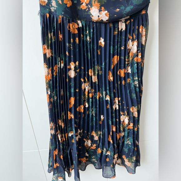 DEX Fully-Lined Navy Fall Floral Dress Size S/P - Picture 3 of 7